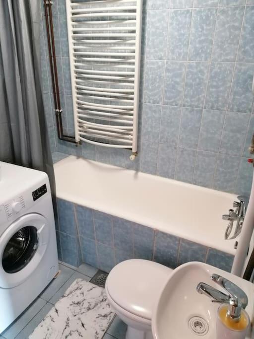 Cozy 1-Bdrm Apt In Dubec, Ideal For Work Or Study Sesvete Buitenkant foto