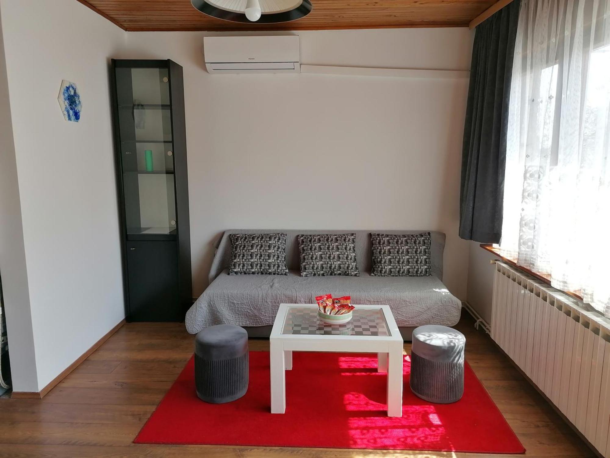 Cozy 1-Bdrm Apt In Dubec, Ideal For Work Or Study Sesvete Buitenkant foto