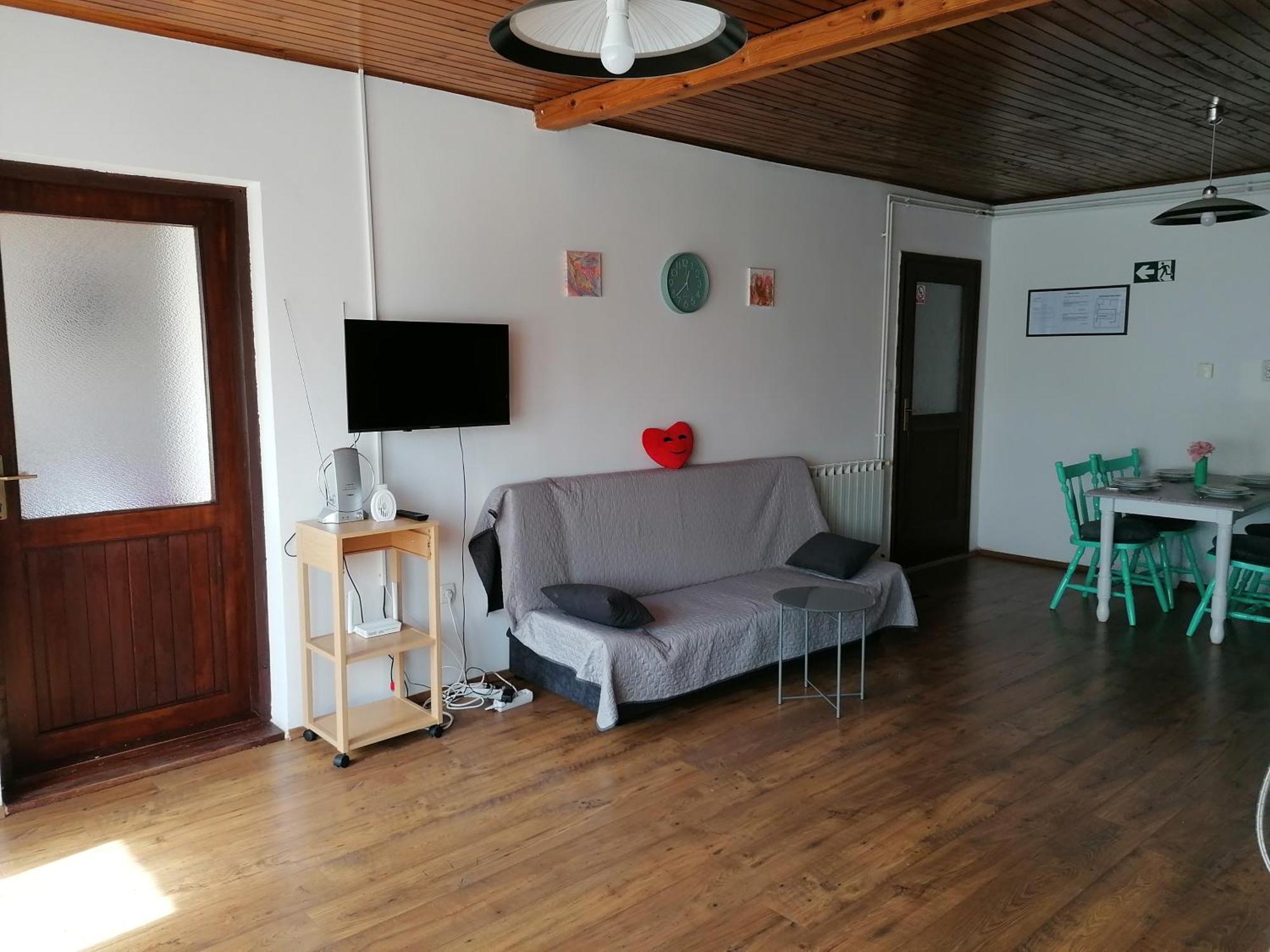Cozy 1-Bdrm Apt In Dubec, Ideal For Work Or Study Sesvete Buitenkant foto